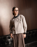 000000_Beige Black