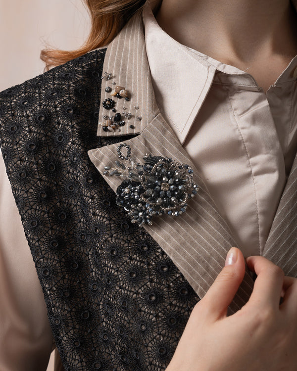 Vasha Brooch