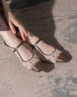 4C3228_Brown