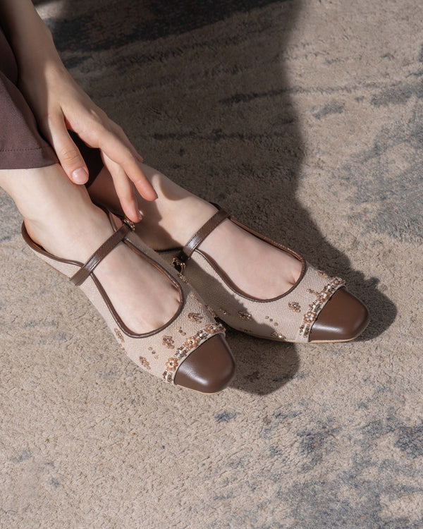 4C3228_Brown