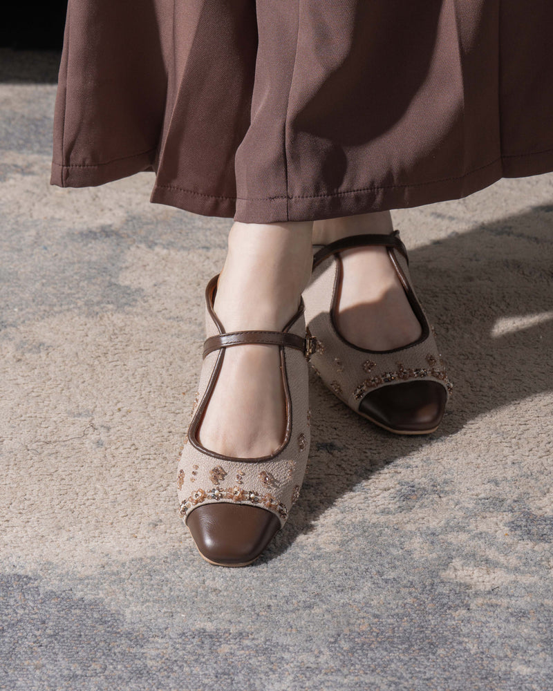 4C3228_Brown
